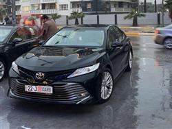 تۆیۆتا کامری